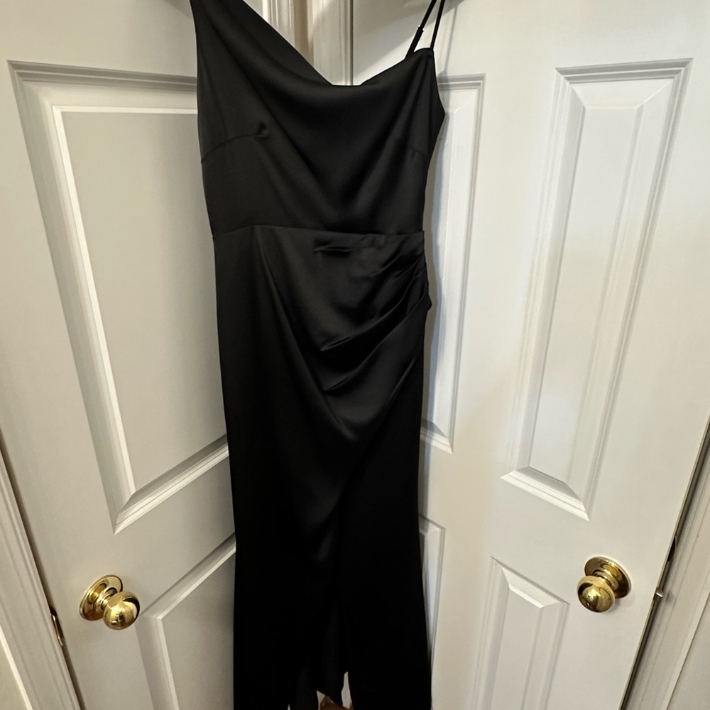 Elegant Black Evening Dress